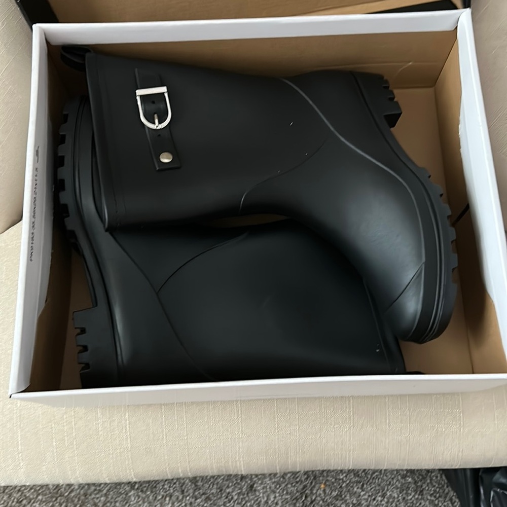 Rain boots